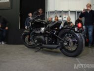 Triumph Bonneville Bobber Black 2018 04