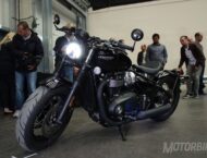 Triumph Bonneville Bobber Black 2018 09