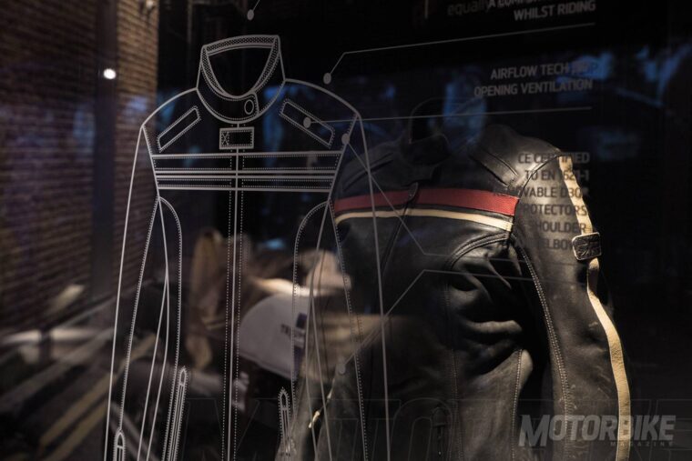 Triumph museo fabrica visita - 12