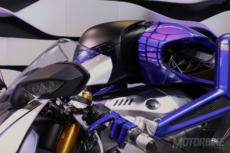 Yamaha-MOTOBOT-Tokyo-Motor-Show-2017-02