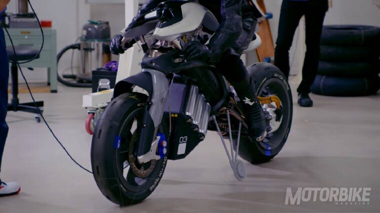 Yamaha MOTOROiD capturas 02