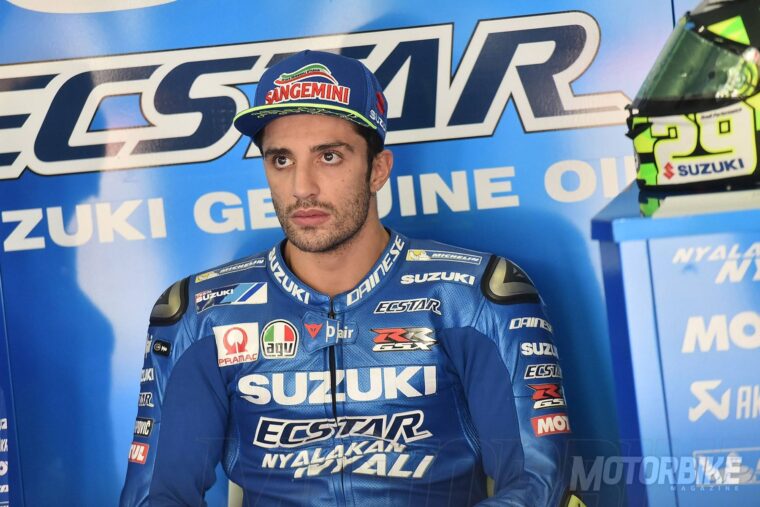 Andrea-Iannone_FP1-MotoGP-Valencia-2017