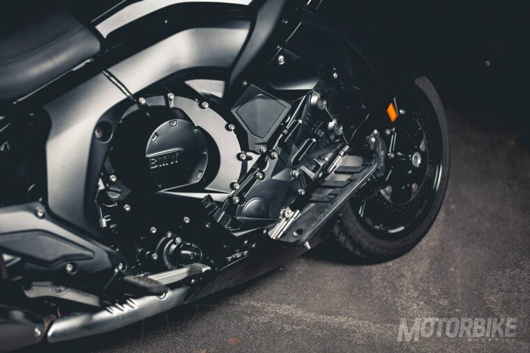 BMW-K-1600-B-Bagger-25