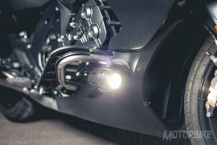 BMW-K-1600-B-Bagger-44