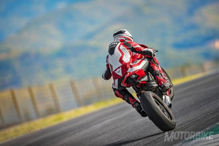 Ducati-Panigale-V4-S-2018-14