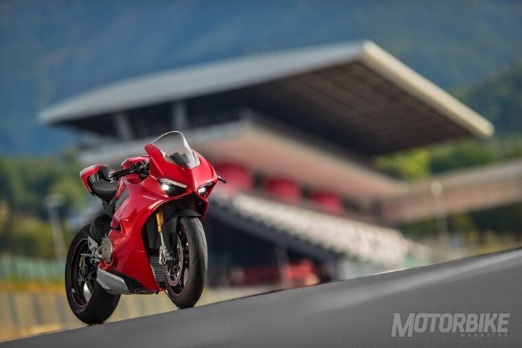 Ducati Panigale V4 S 2018 24