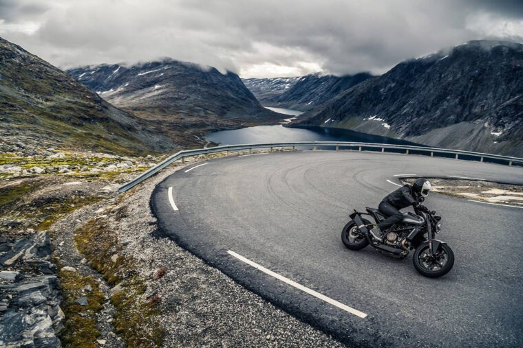 Husqvarna-Vitpilen-701-2018-22