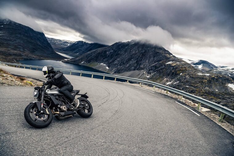 Husqvarna-Vitpilen-701-2018-24