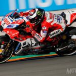 Jorge Lorenzo pasa al frente en el FP2 de Valencia y Márquez sufre una caída
