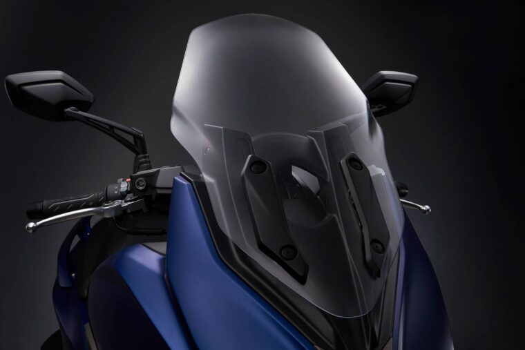 KYMCO Xciting 400 S 2018 Detalles 1