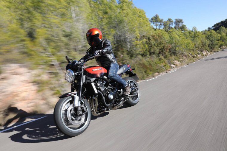 Kawasaki-Z900RS-2018-57