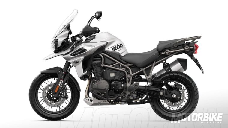 Triumph-Tiger-1200-XCX-2018-Color-Blanco-3