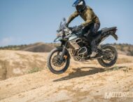 Triumph Tiger 800 XCA 2018 22 Triumph Tiger 800 XCA 2018 Fotos Accion 8