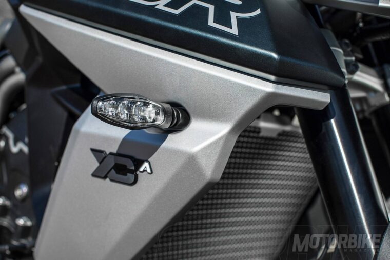 Triumph-Tiger-800-XCA-2018-Fotos-detalle-4