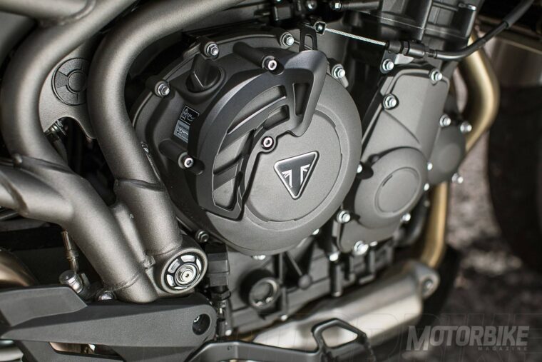 Triumph-Tiger-800-XRT-2018-Fotos-Detalle-4