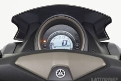 Honda PCX 125 2018 y sus rivales 16 Yamaha NMAX 125 2018 10