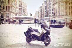 Honda PCX 125 2018 y sus rivales 15 Yamaha NMAX 125 2018 15