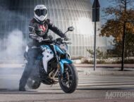 CFMoto 400NK prueba 09