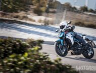 CFMoto 400NK prueba 10