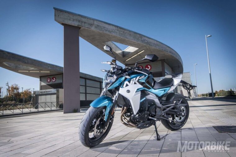 CFMoto 400NK prueba 25