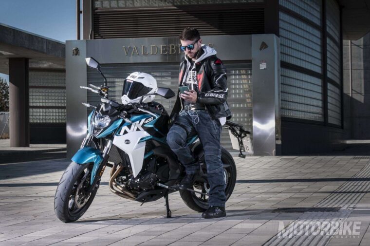 CFMoto-400NK-prueba-32