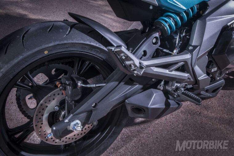 CFMoto-400NK-prueba-40