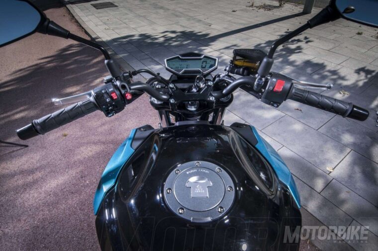 CFMoto-400NK-prueba-45