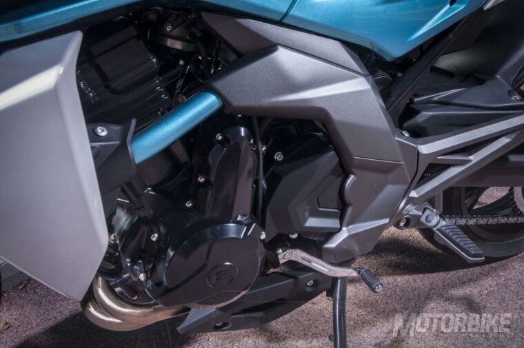 CFMoto-400NK-prueba-46