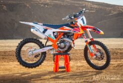 KTM 450 SX-F Factory Edition 2018 2 KTM 450 SX F Factory Edition 2018 01