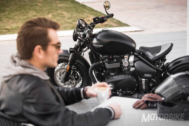 Triumph-Bobber-Black-2018-25