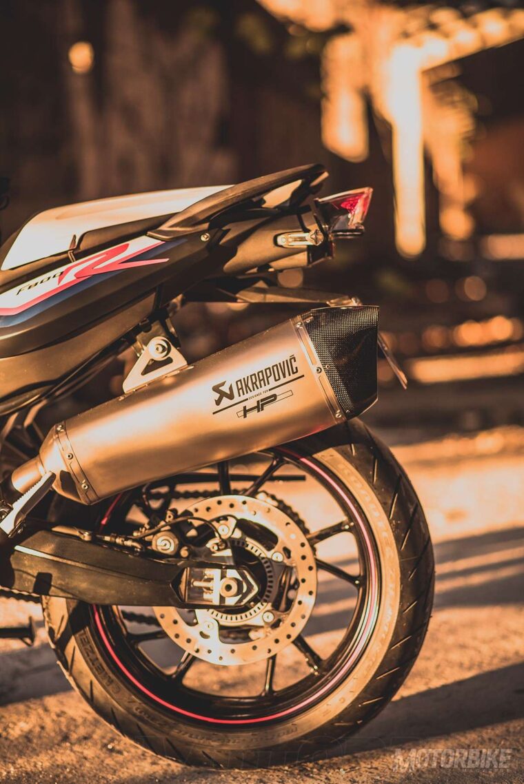 BMW-F-800-R-Akrapovic-2018-02