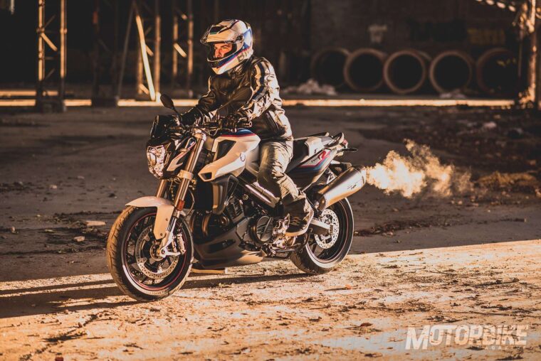 BMW-F-800-R-Akrapovic-2018-04