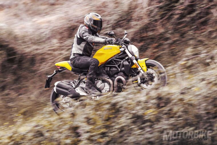 Ducati-Monster-821-2018-pruebaMBK-05