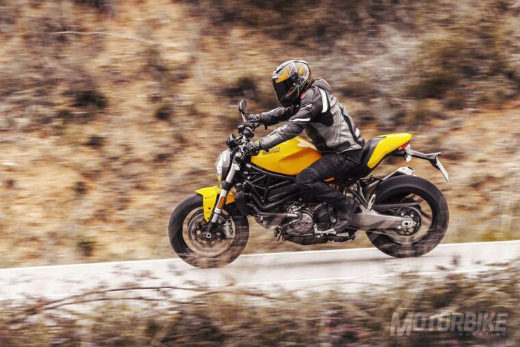 Ducati-Monster-821-2018-pruebaMBK-07