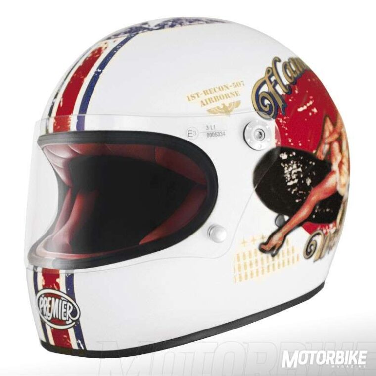 Premier-Trophy-Pin-Up-8