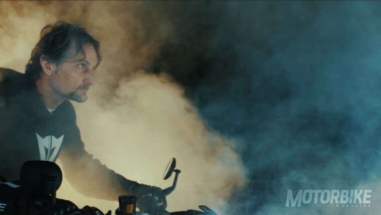 Triumph-Speed-Triple-2018-11