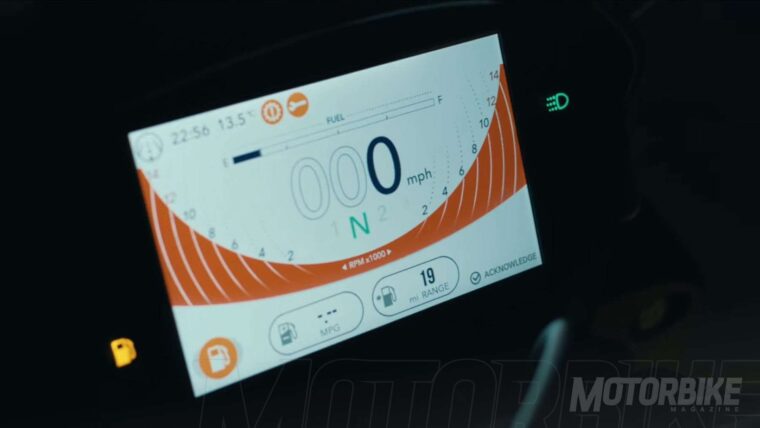 Triumph-Speed-Triple-2018-7