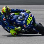Valentino Rossi vuelve a lucir el casco de su primer título