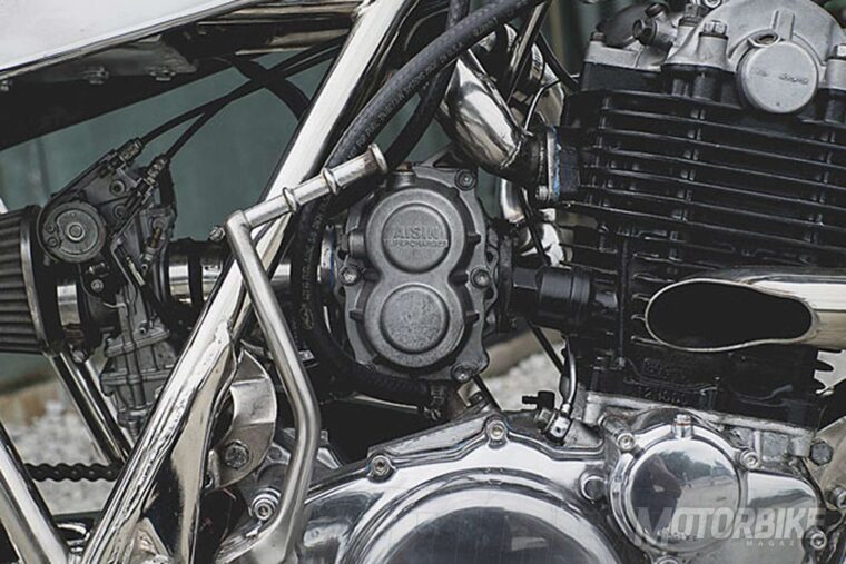 Yamaha-SR400-Mentadak-Beautiful-Machines-05