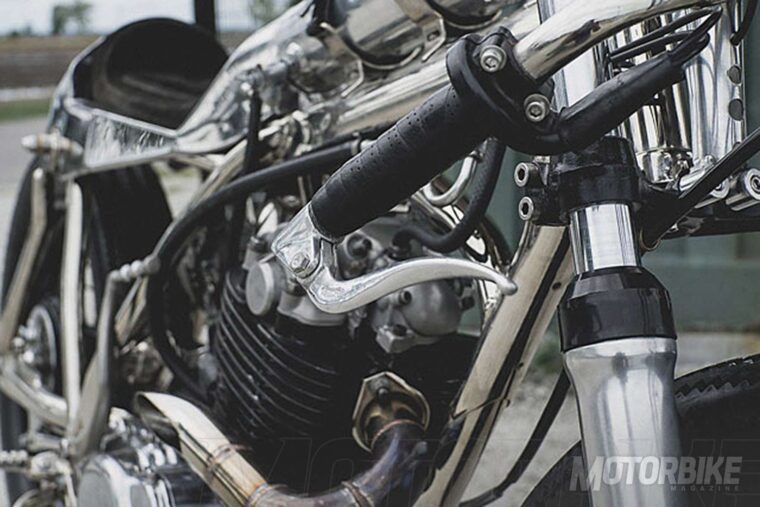 Yamaha-SR400-Mentadak-Beautiful-Machines-07