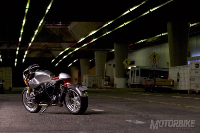 BMW-R-nineT-Autobahn-Streak-JSK-08