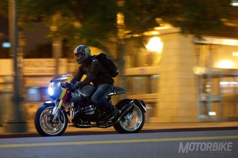 BMW-R-nineT-Autobahn-Streak-JSK-10