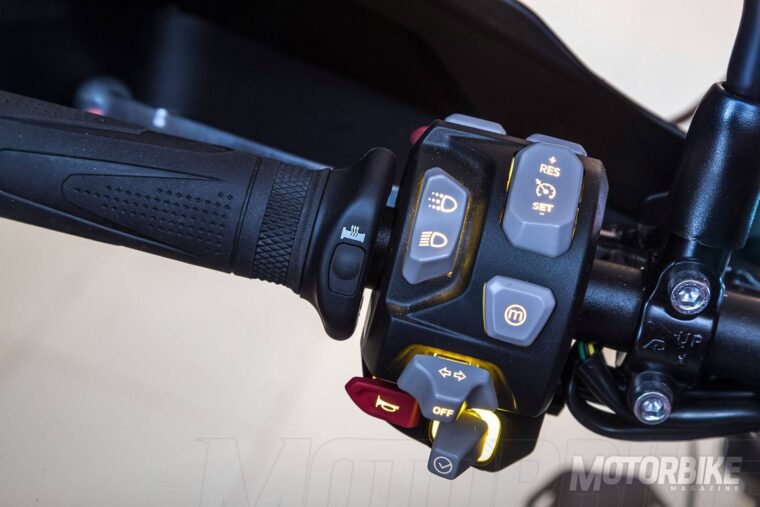Cuadro mandos Triumph Tiger 800 XCa 2018 8