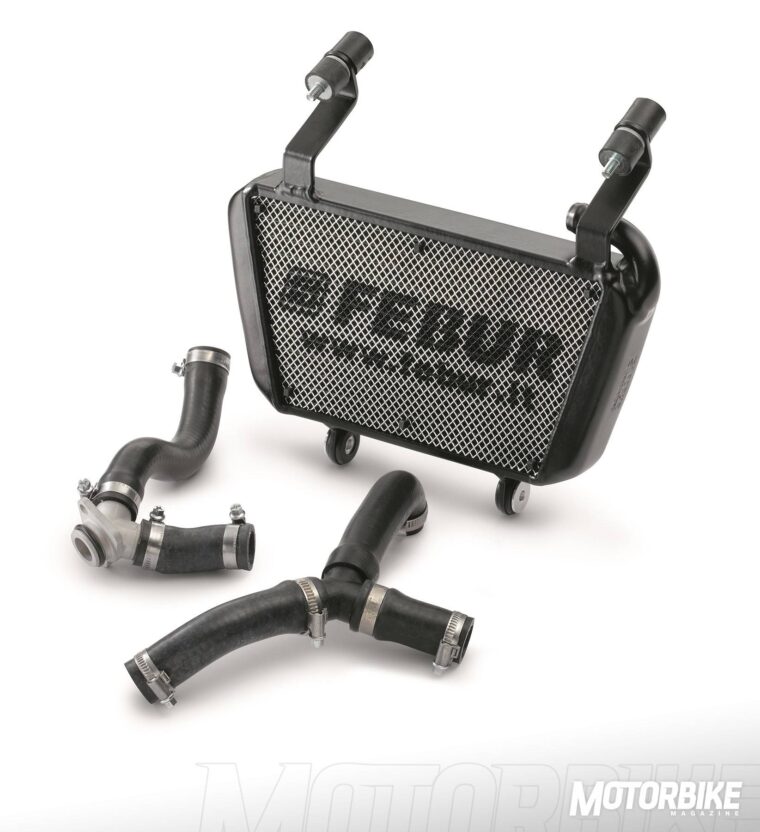 KTM-RC-390-R-2018-01