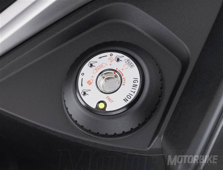 Kawasaki-J300-2018-01