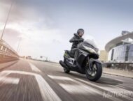 Kawasaki J300 2018 04