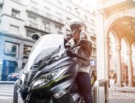 Kawasaki J300 2018 12