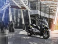 Kawasaki J300 2018 14