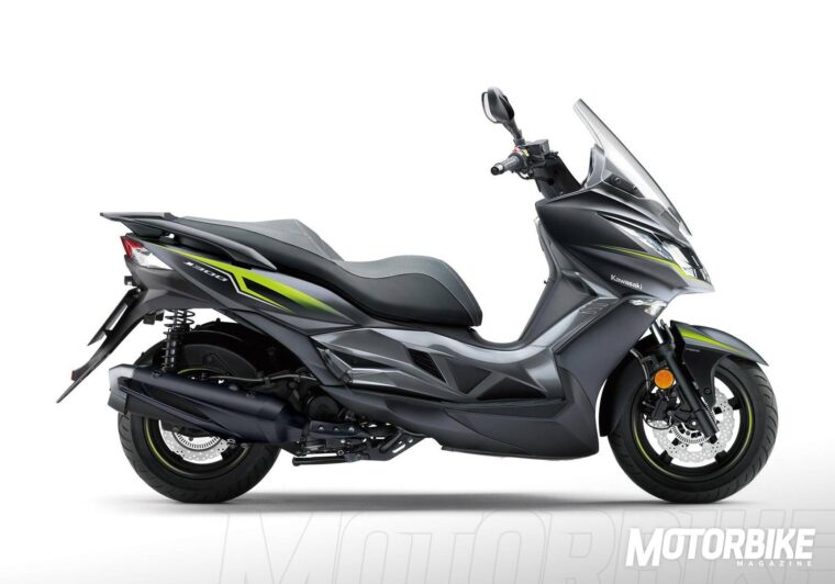 Kawasaki J300 2018 23