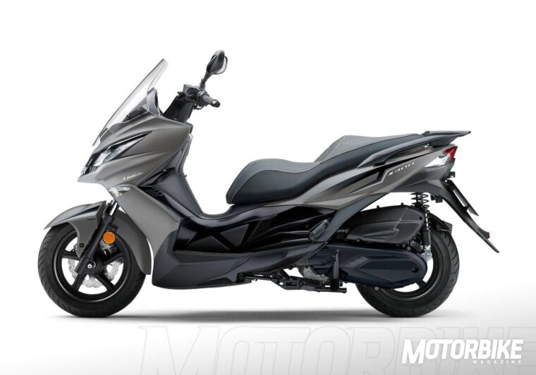 Kawasaki-J300-2018-24